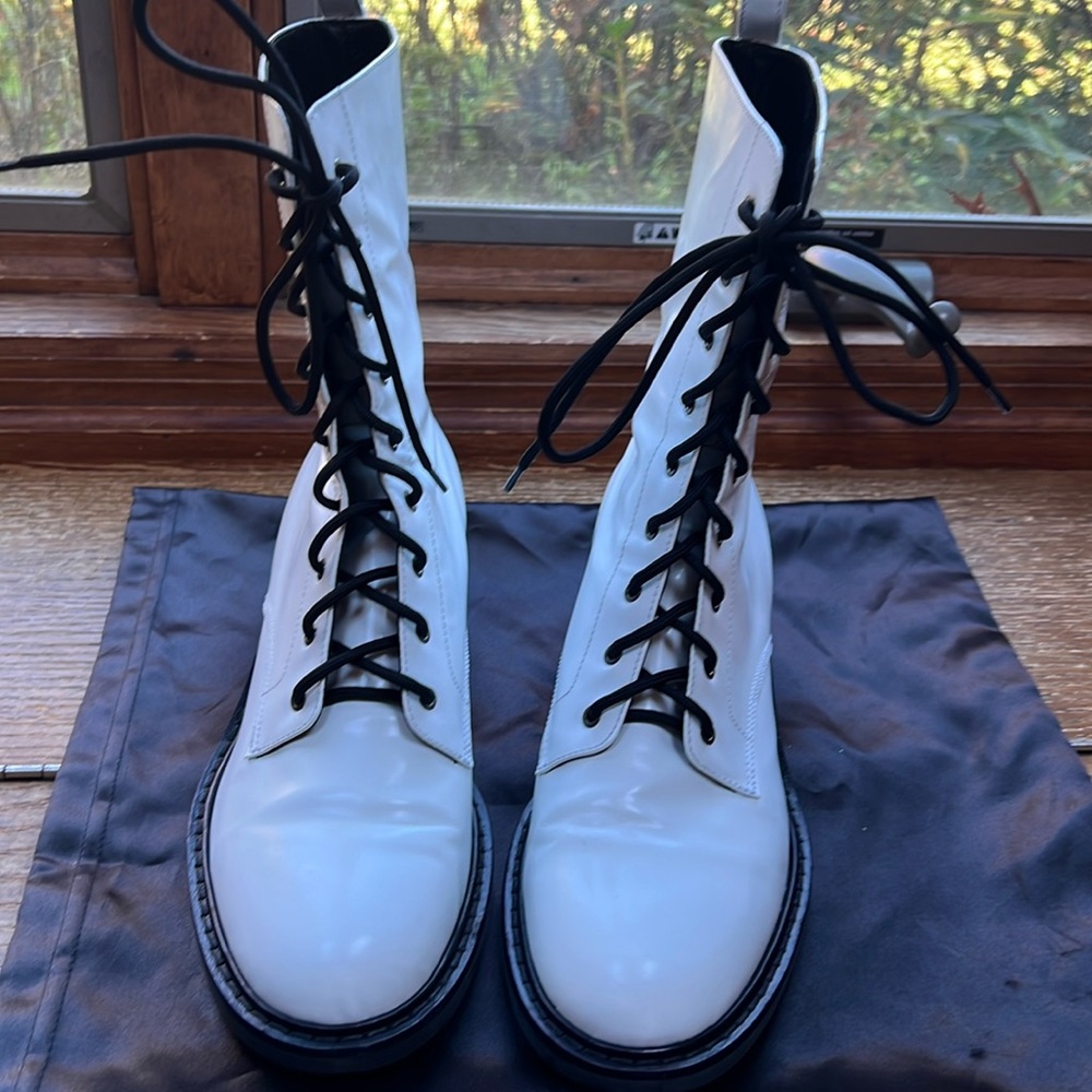 Nicholas Kirkwood white low boots size 41